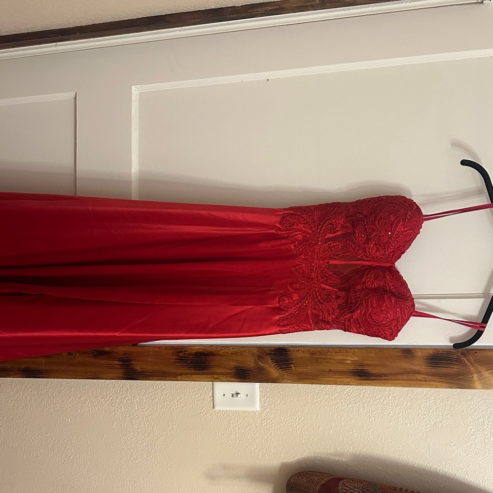 Blondie Nites Red Lace Prom Dress